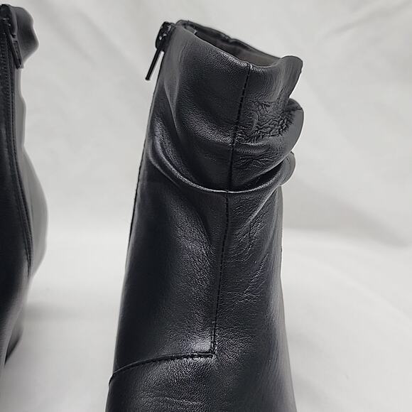 CLARKS TERESA SKIP COLOR BLUE LEATHER ZIP CLOSE ANKLE BOOT WOMEN'S SIZE 10 NWOB - Picture 7 of 16